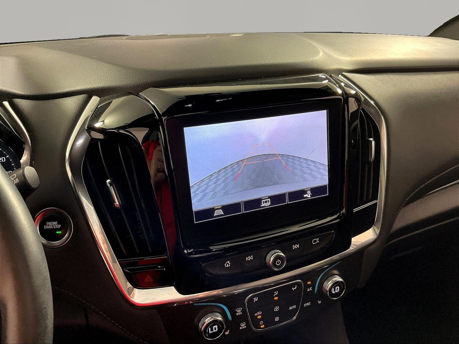 Used 2023 Chevrolet Traverse LT FWD image 14