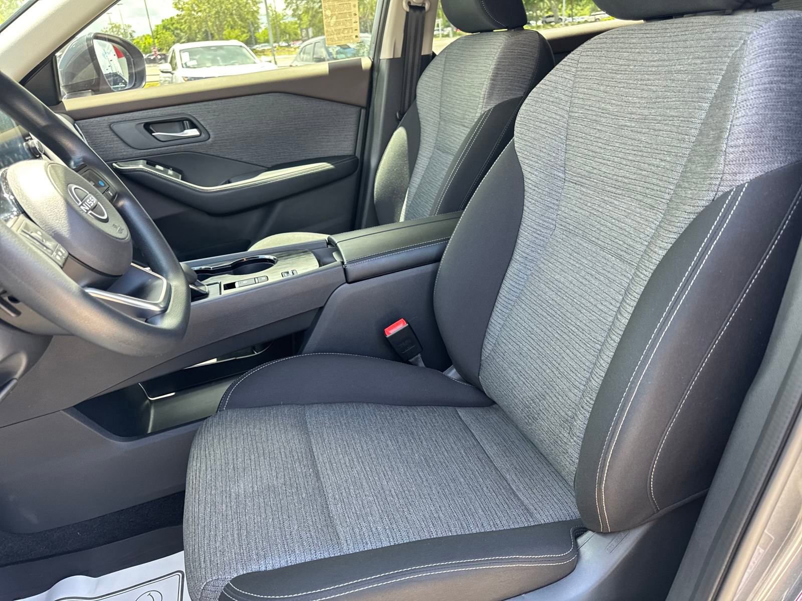 Certified 2023 Nissan Rogue SV image 22