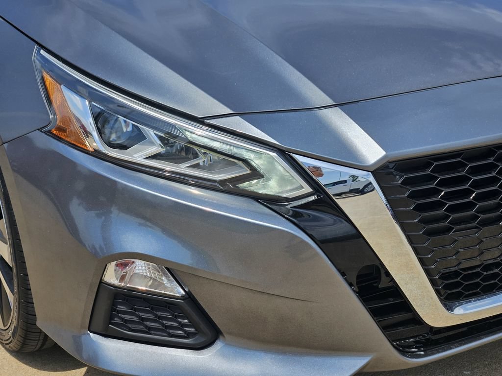Used 2021 Nissan Altima 2.5 SR FWD image 8
