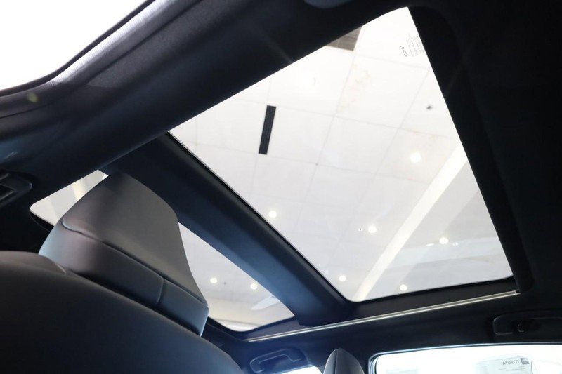 New 2026 Toyota Crown Platinum image 10