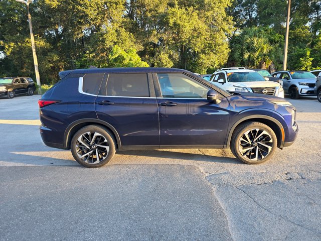 Used 2024 Mitsubishi Outlander SE FWD image 3