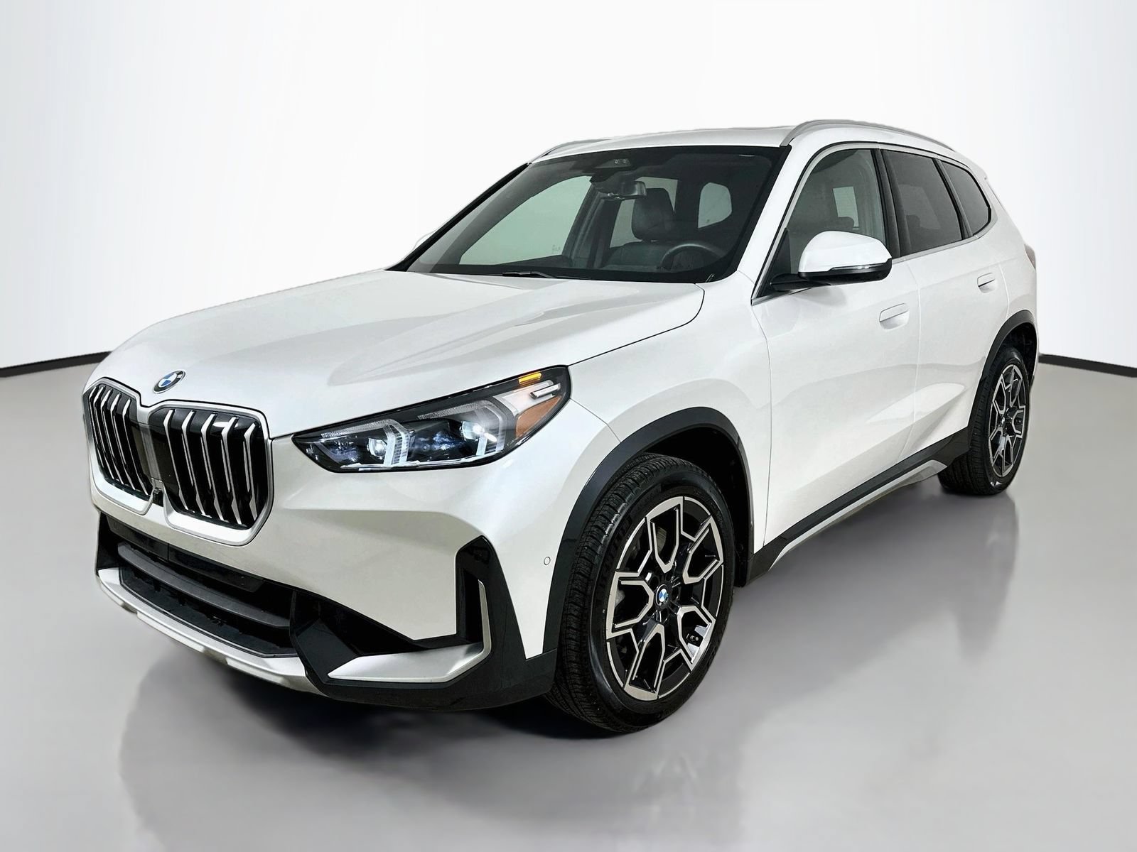 Used 2026 BMW X1 xDrive28i w/ Technology Package