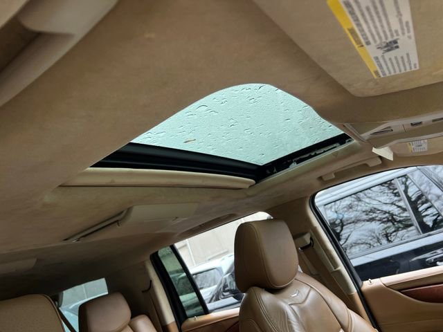 Used 2016 Cadillac Escalade ESV Platinum image 38