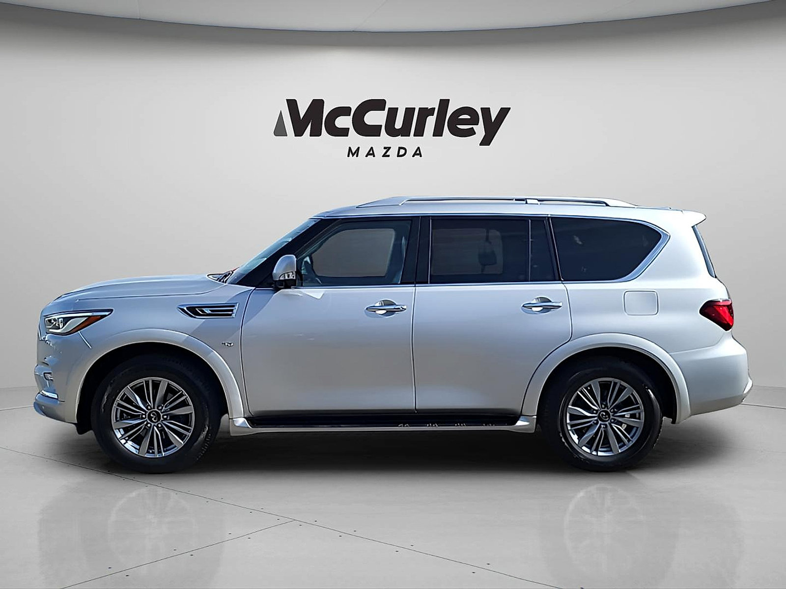 Used 2020 INFINITI QX80 Luxe w/ Proassist Package AWD/4WD image 4