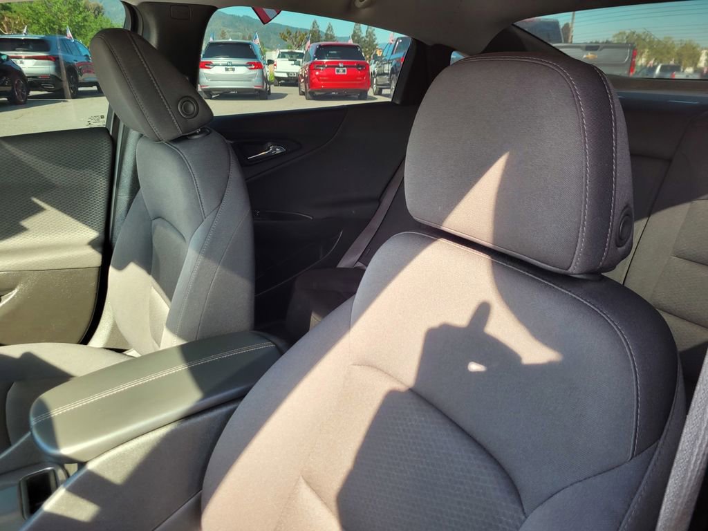 Used 2023 Chevrolet Malibu LT image 16