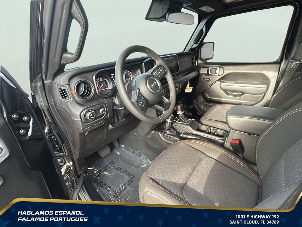 Used 2025 Jeep Gladiator Mojave w/ Safety Group AWD/4WD image 15