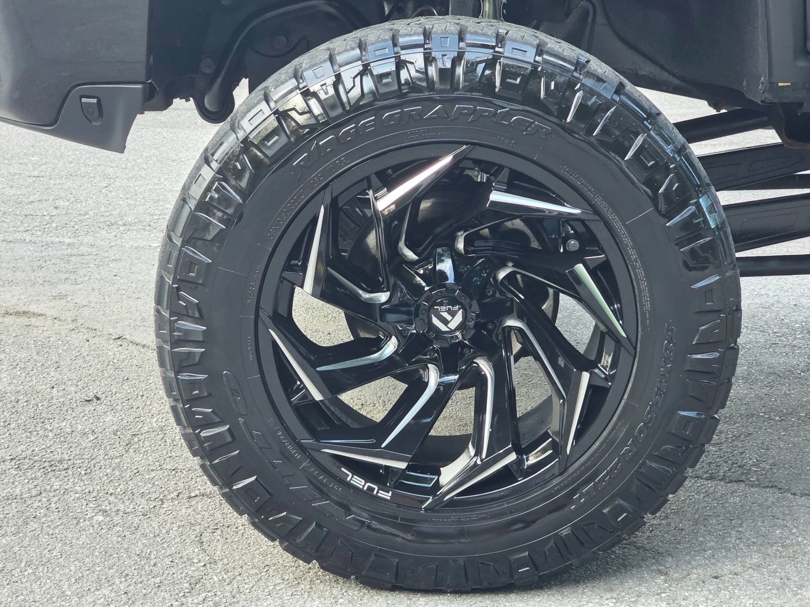 Used 2022 Chevrolet Silverado 2500 LTZ w/ LTZ Plus Package AWD/4WD image 41