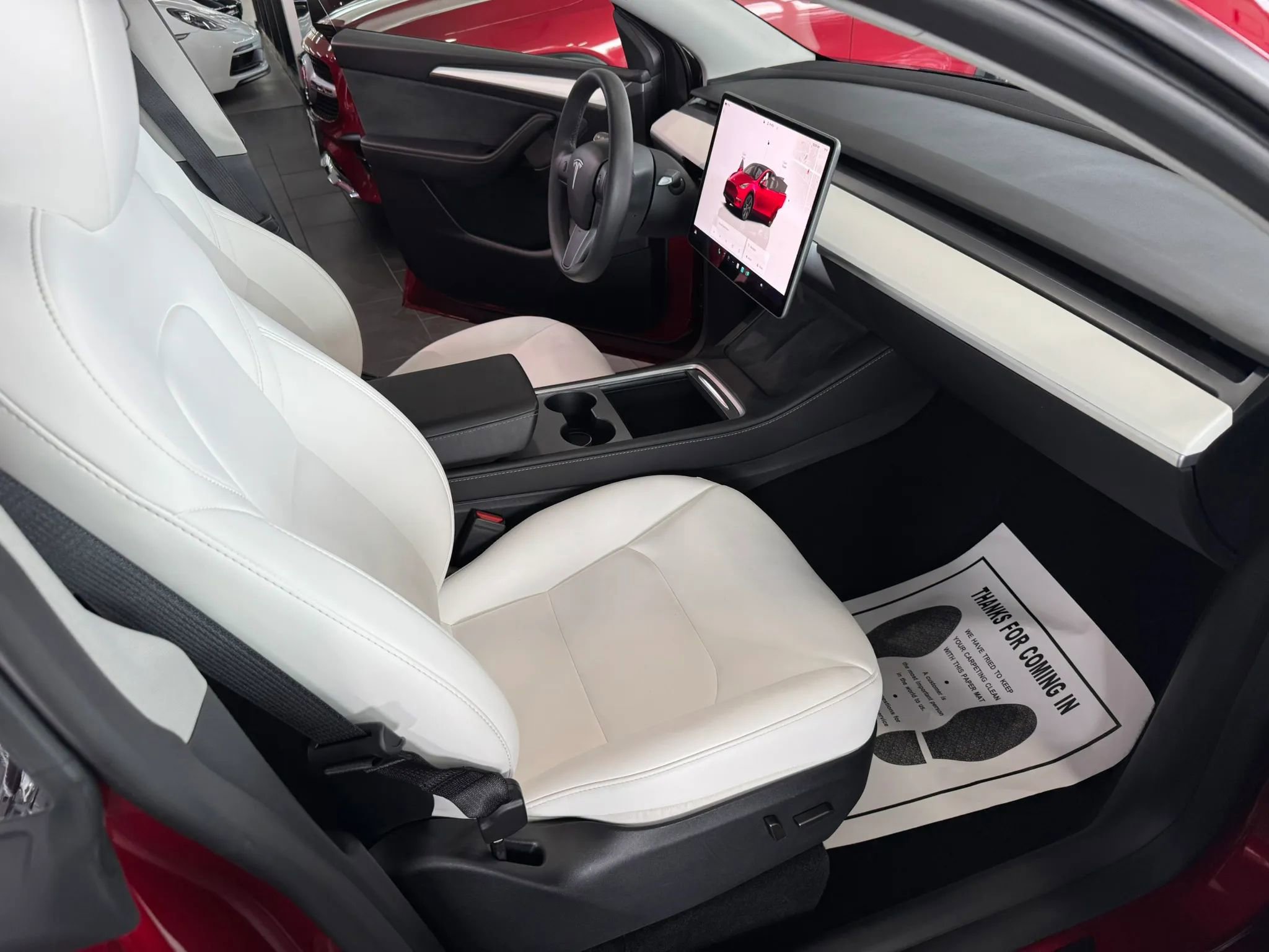 Used 2024 Tesla Model Y Long Range image 11