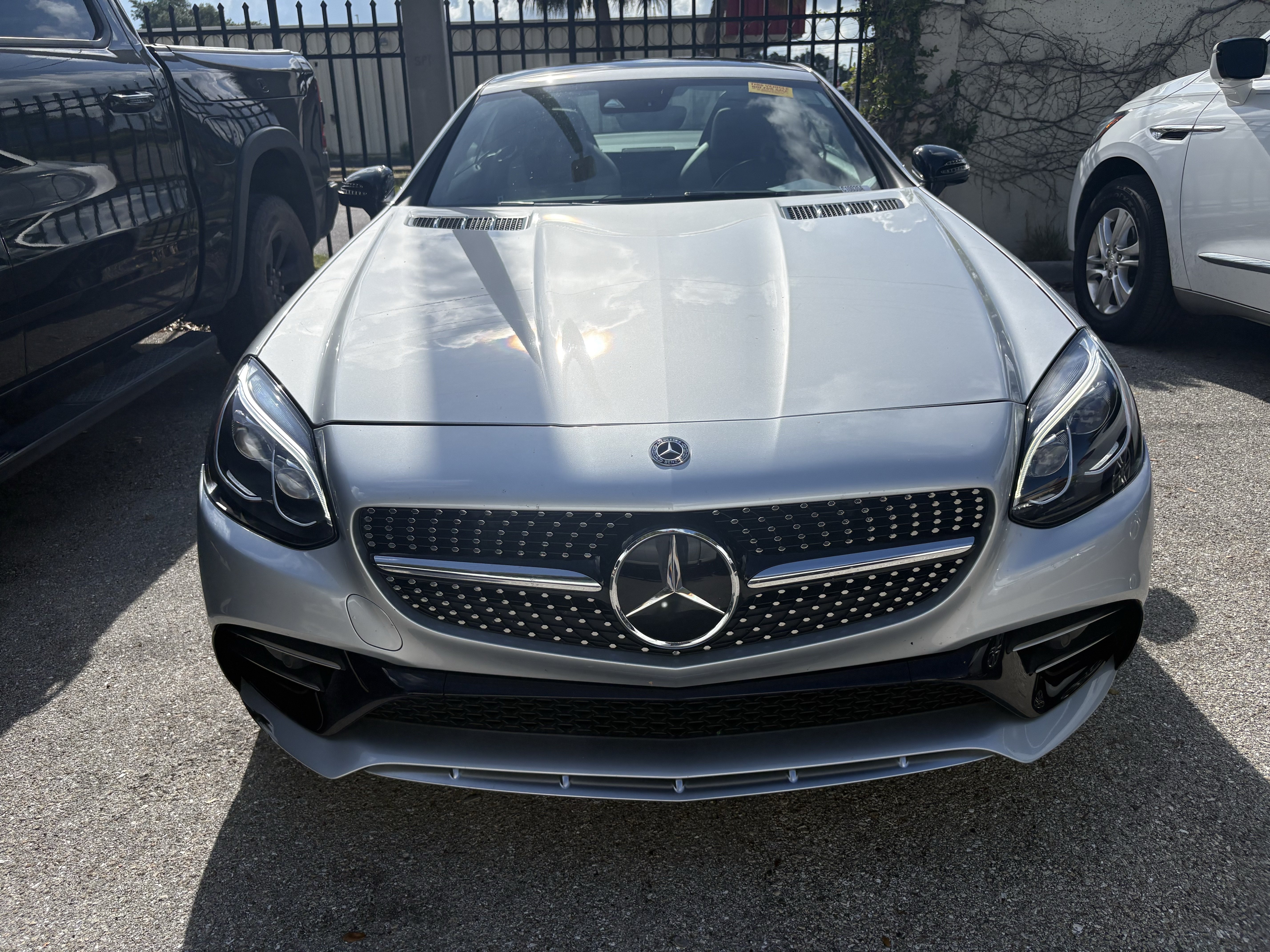 Used 2019 Mercedes-Benz SLC 43 AMG image 2