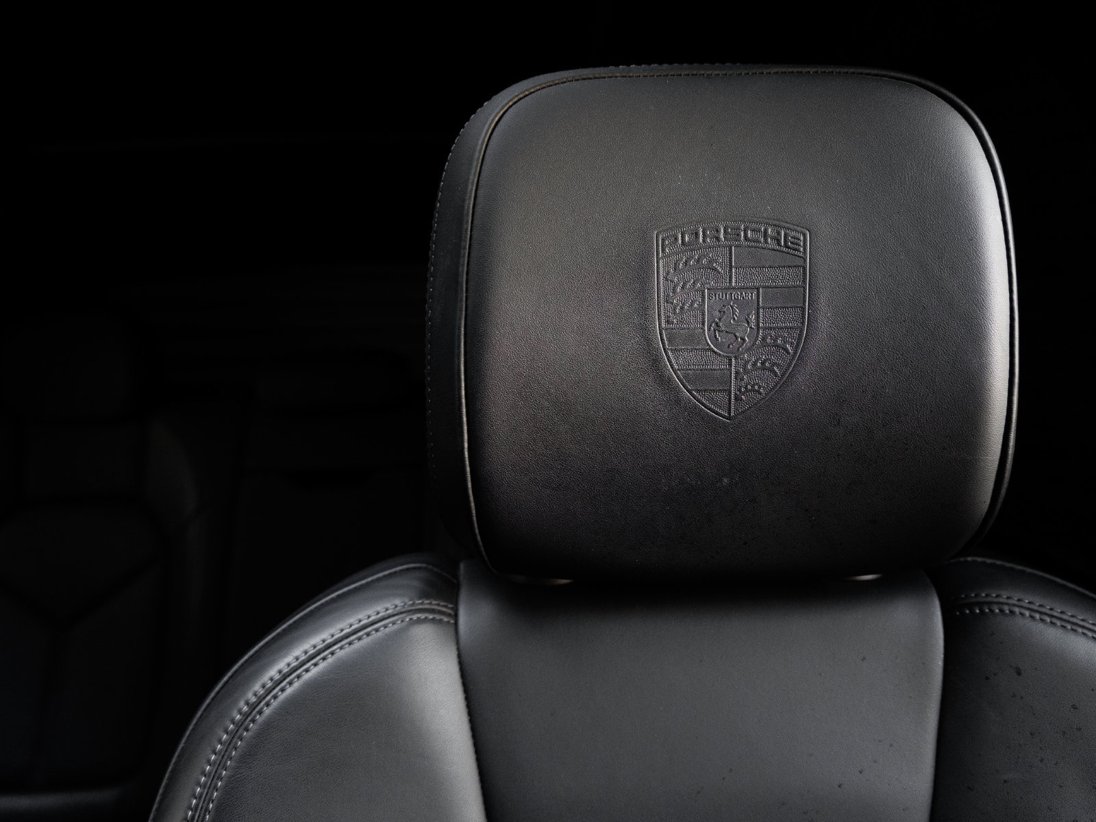 Used 2023 Porsche Macan AWD/4WD image 15
