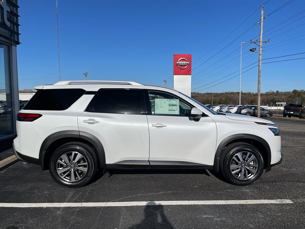New 2025 Nissan Pathfinder SL image 23