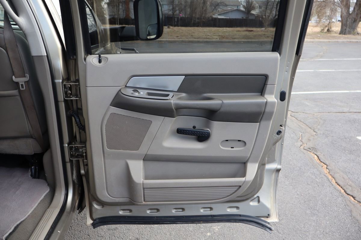 Used 2009 Dodge Ram 2500 Truck SLT image 25