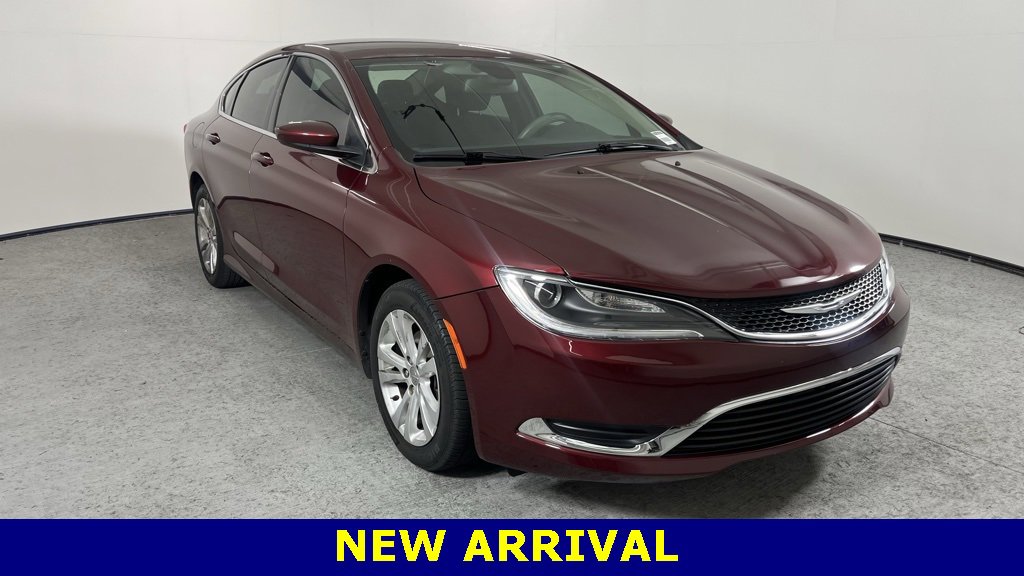 Used 2015 Chrysler 200 Limited w/ Convenience Group