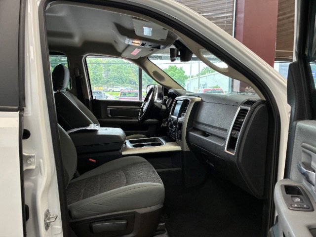 Used 2017 RAM 3500 Big Horn w/ Sport Appearance Group image 31