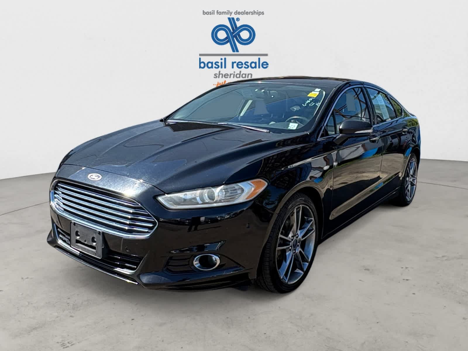 Used 2014 Ford Fusion Titanium AWD/4WD image 2