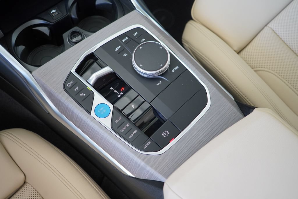 New 2026 BMW i4 eDrive40 w/ Premium Package RWD image 21