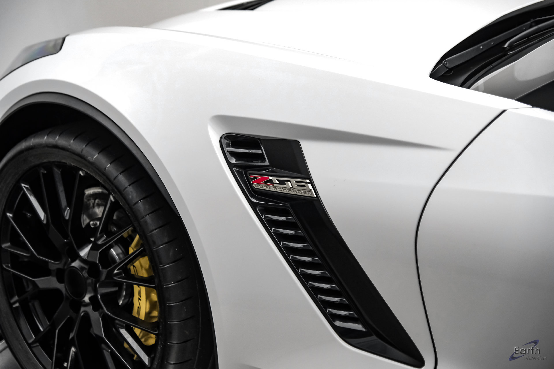 Used 2016 Chevrolet Corvette Z06 w/ 2LZ Preferred Equipment Group RWD image 29