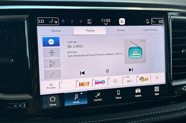 New 2027 Chrysler Pacifica Select FWD image 18