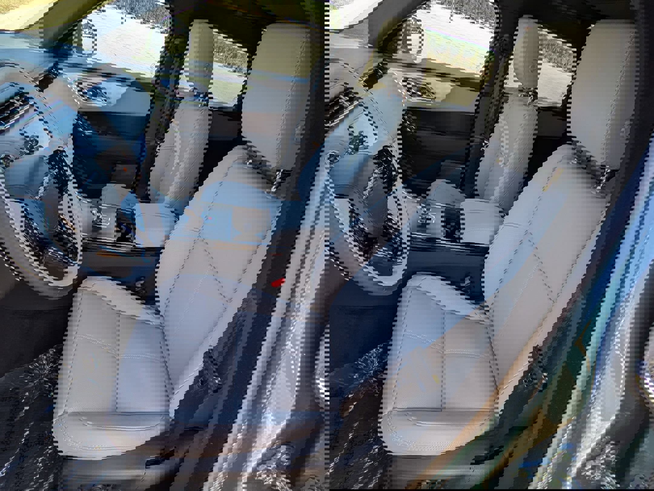 New 2026 Land Rover Range Rover Velar Dynamic SE AWD/4WD image 16