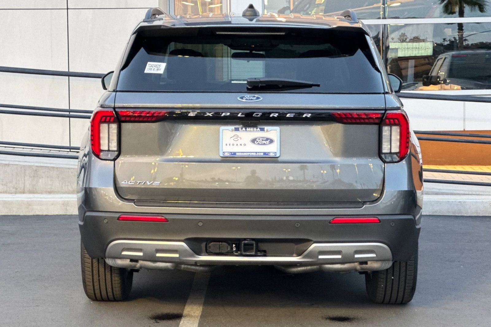 New 2026 Ford Explorer Active w/ Active Comfort Package RWD image 4