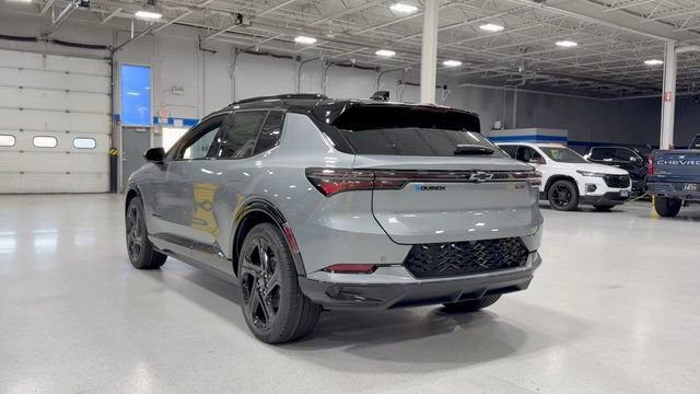 New 2026 Chevrolet Equinox EV RS FWD image 11