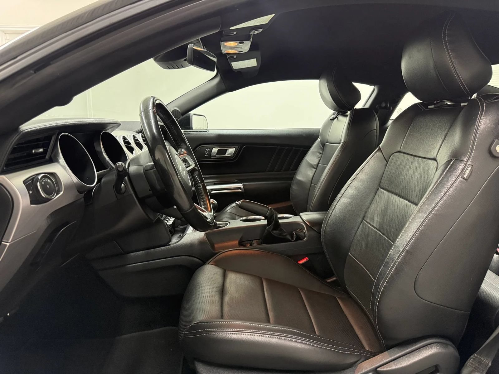 Used 2021 Ford Mustang GT Premium w/ Ford Safe & Smart Package RWD image 9