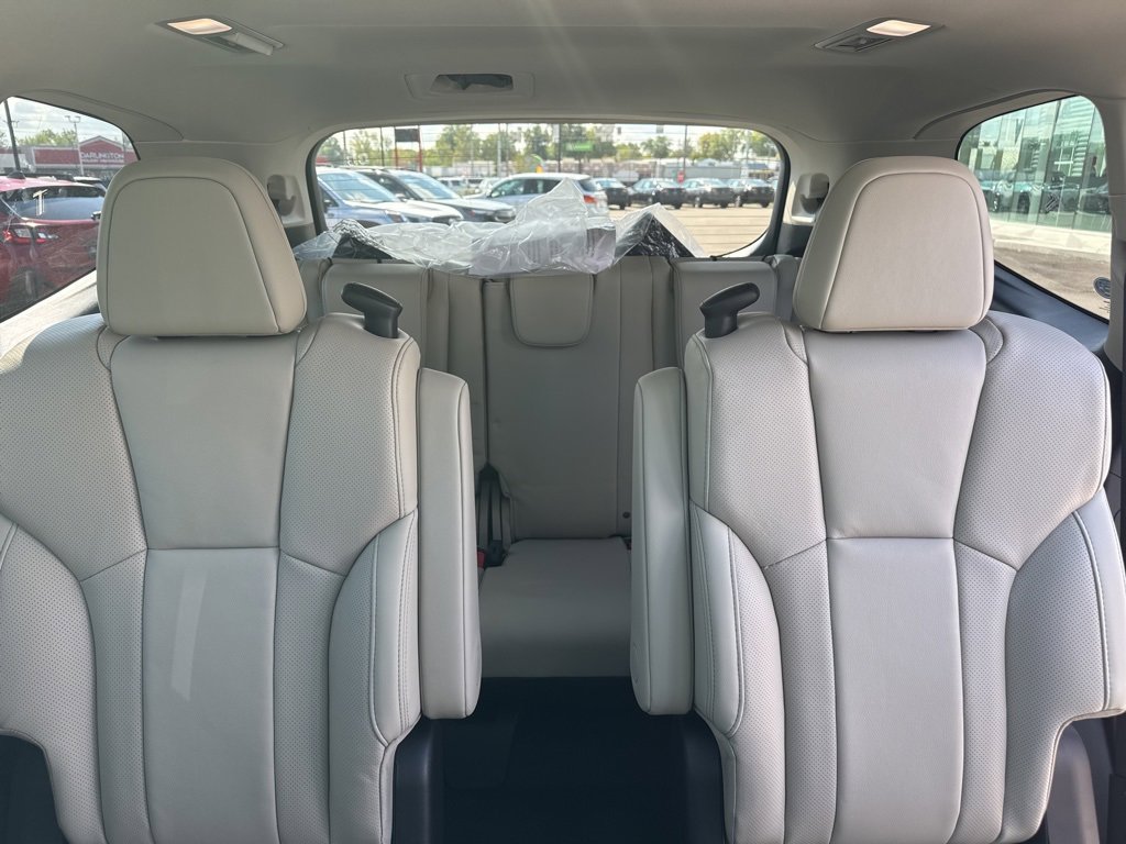 New 2025 Subaru Ascent Limited image 30