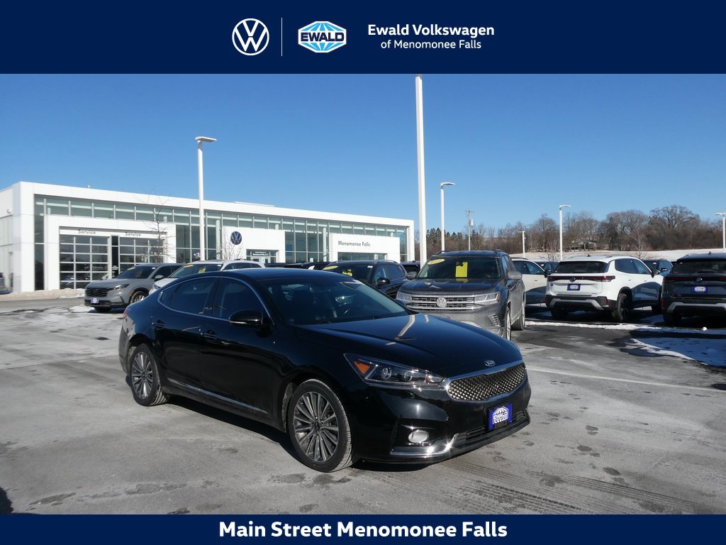 Used 2018 Kia Cadenza Premium w/ Luxury Package