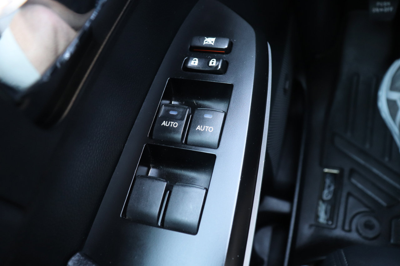 Used 2016 Toyota Tundra Platinum image 64