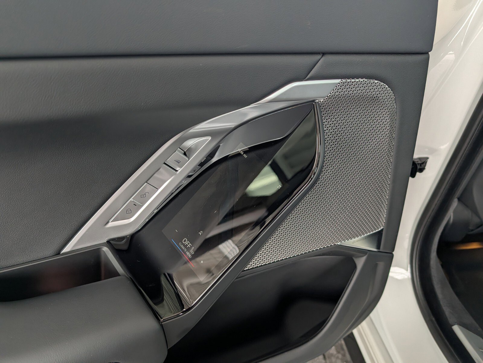 Certified 2024 BMW 760i xDrive image 12