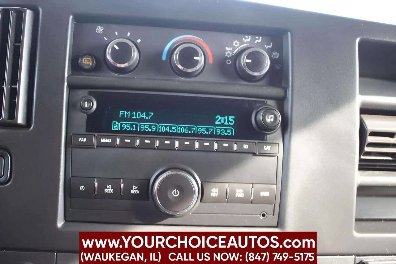 Used 2018 GMC Savana 3500 w/ Driver Convenience Package image 21