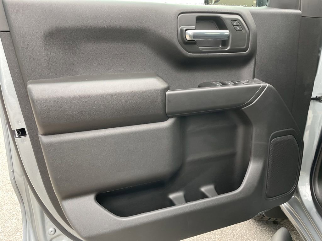 New 2026 Chevrolet Silverado 1500 Custom Trail Boss w/ Turbomax Blackout Package image 5