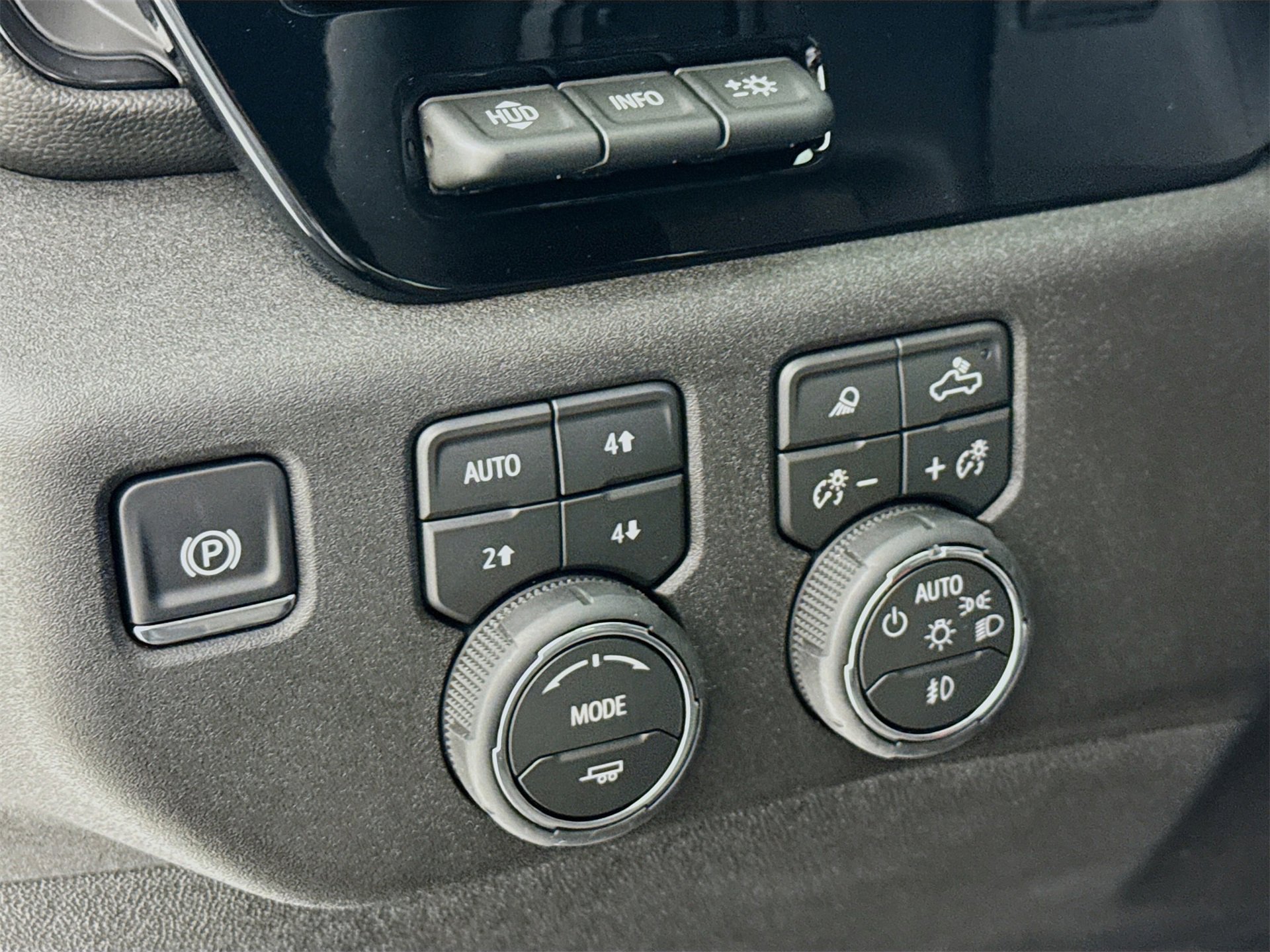 Used 2026 Chevrolet Silverado 2500 ZR2 image 11