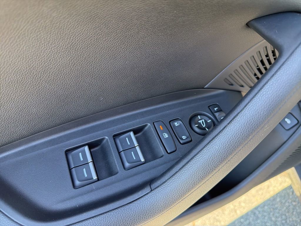 Used 2023 Acura TLX image 16