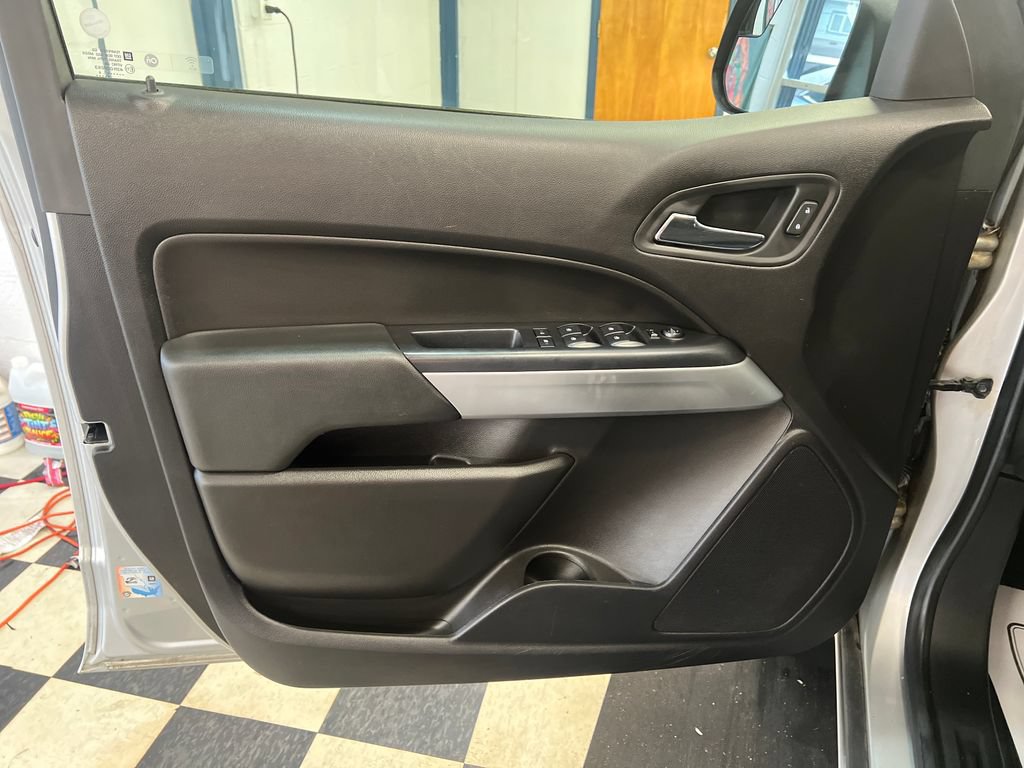 Used 2019 Chevrolet Colorado LT AWD/4WD image 34