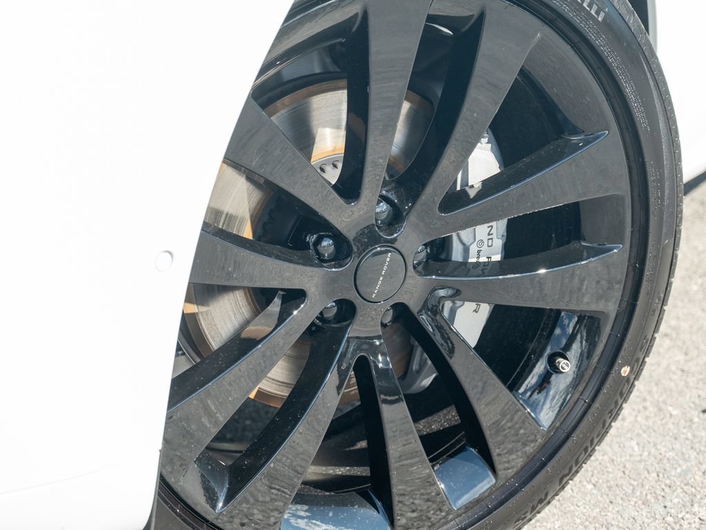 New 2026 Land Rover Range Rover Sport Dynamic SE AWD/4WD image 9