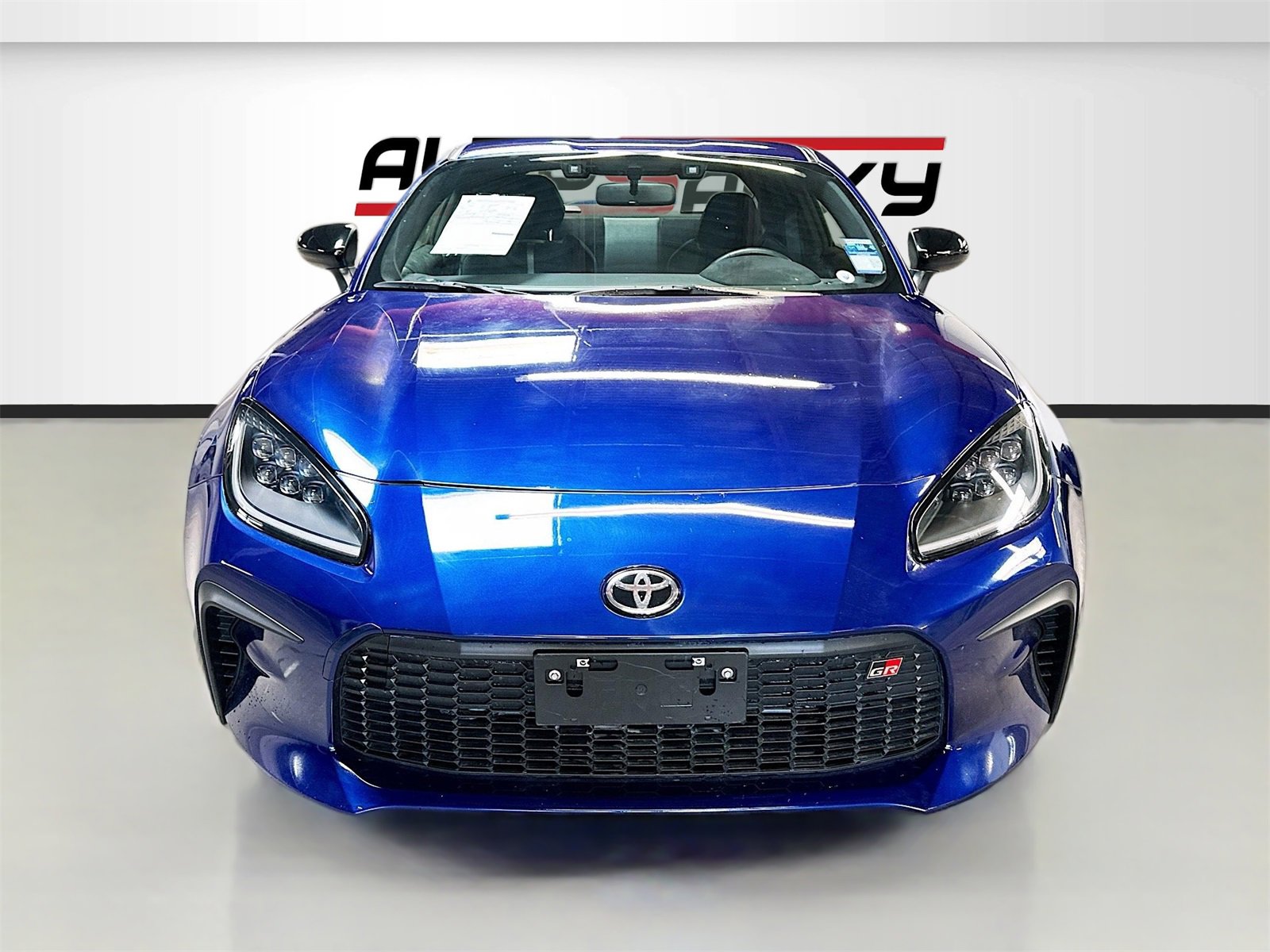 Used 2023 Toyota GR86 Premium w/ ALL Weather Mat Package (TMS) image 2