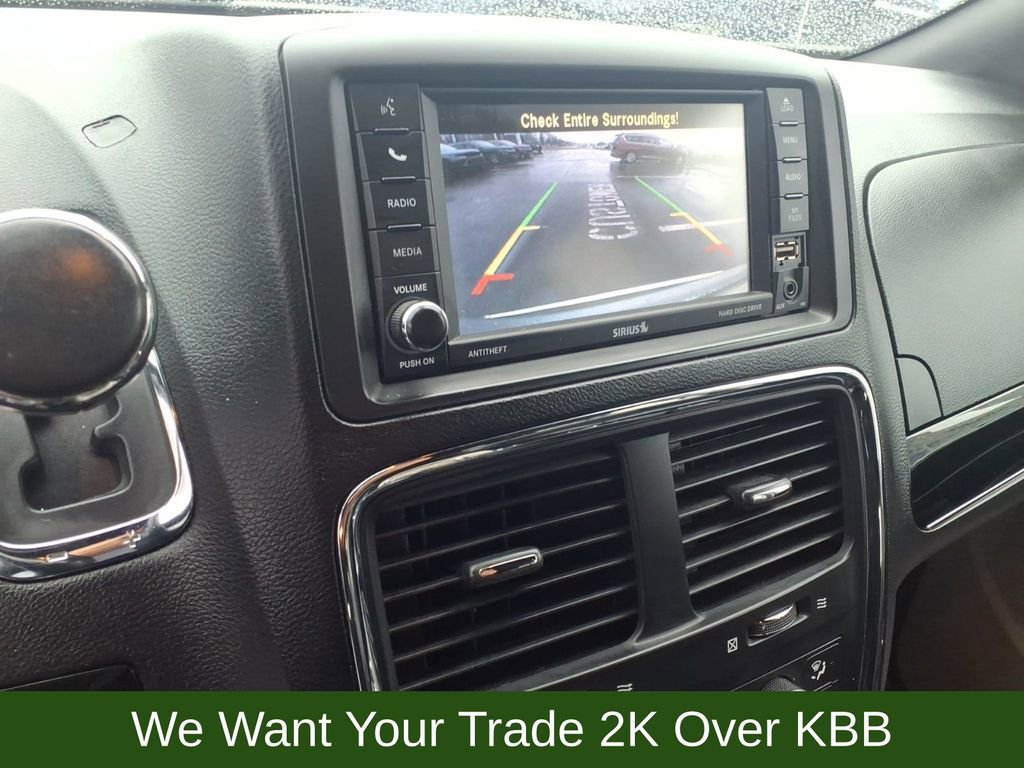 Used 2019 Dodge Grand Caravan SXT image 13