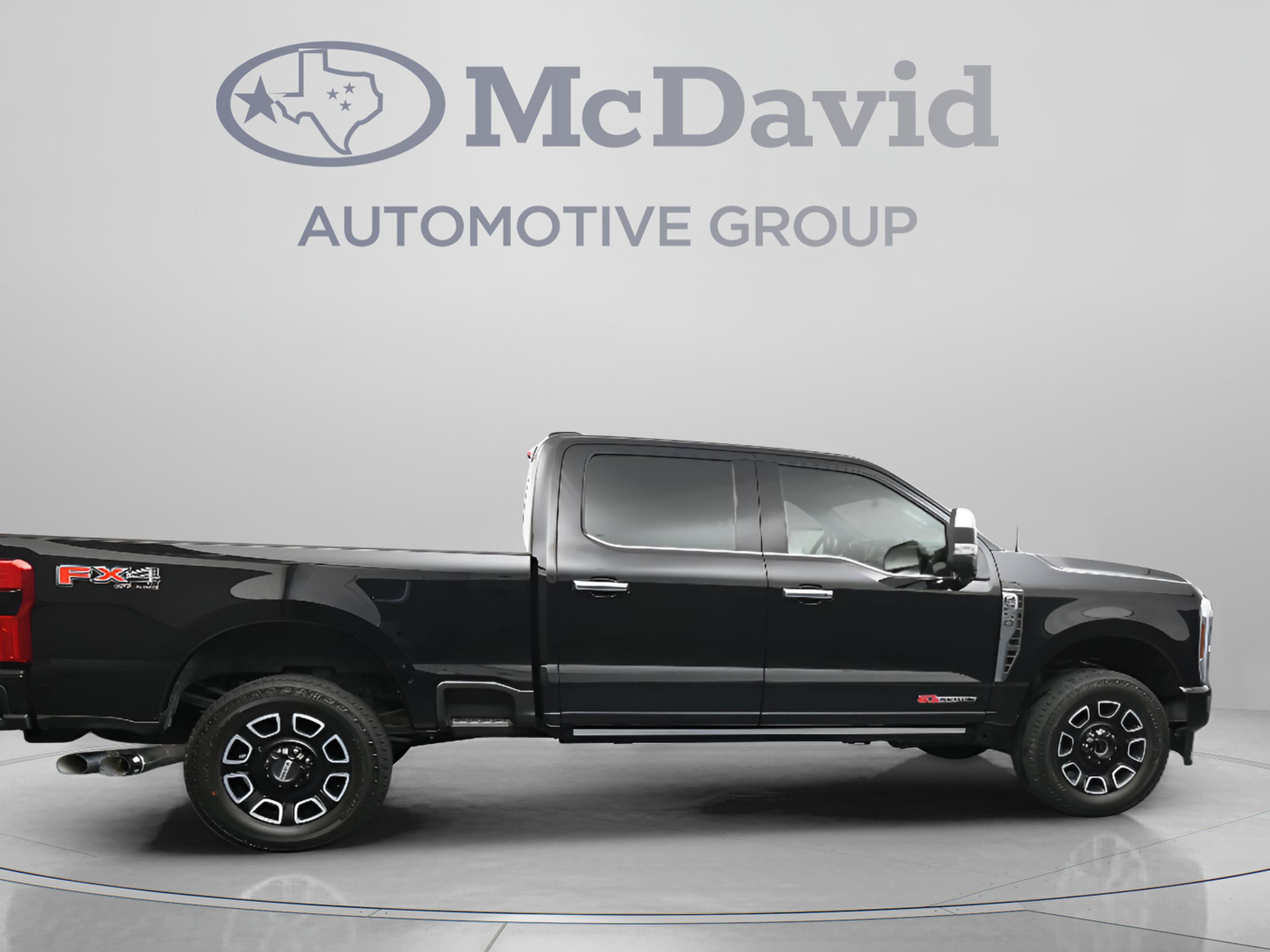 Used 2024 Ford F250 Platinum AWD/4WD image 9