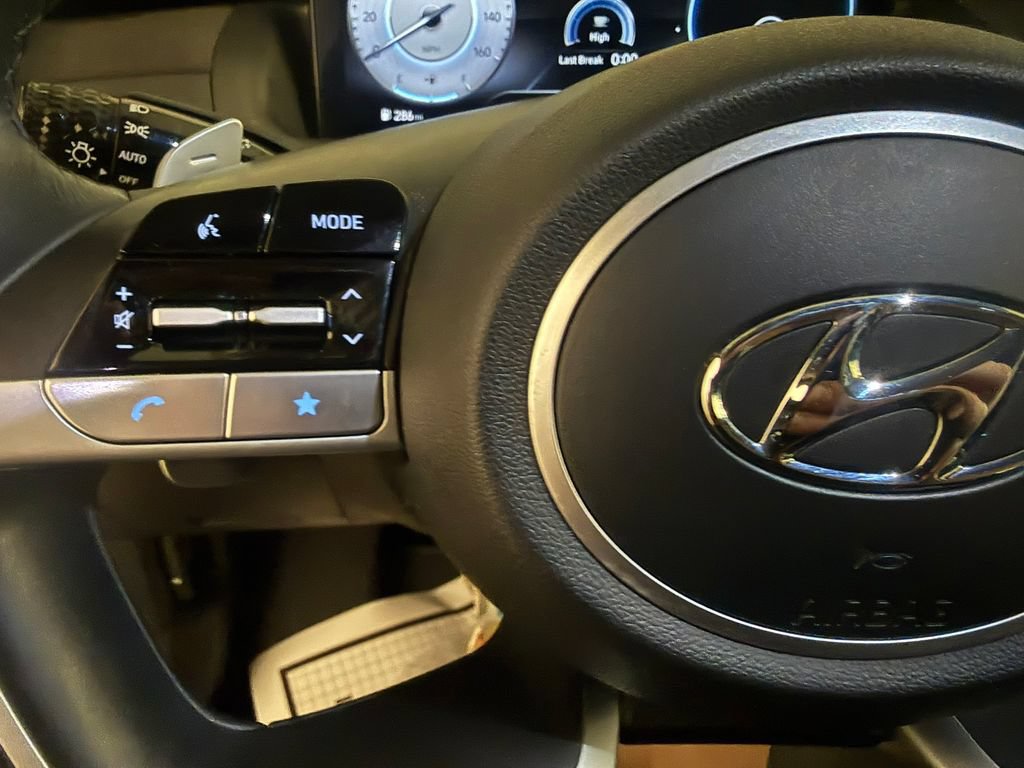 Used 2023 Hyundai Tucson Limited AWD/4WD image 29