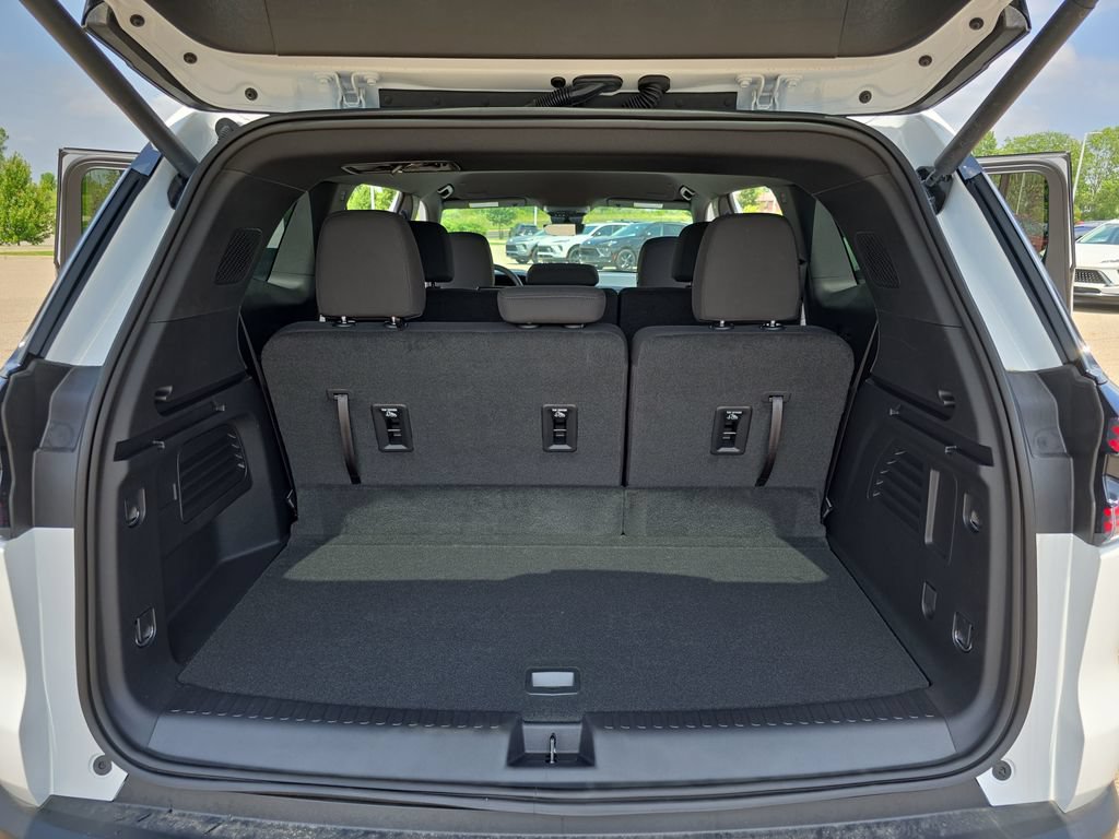 New 2026 GMC Acadia Elevation FWD image 13