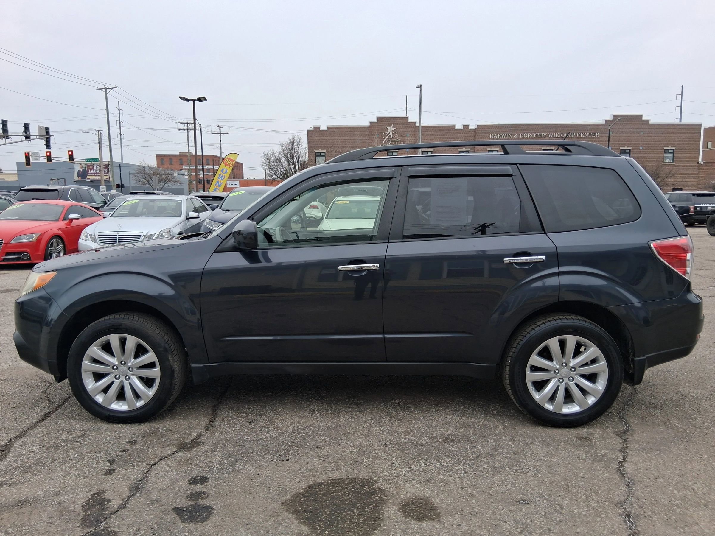 Used 2012 Subaru Forester 2.5X Premium w/ Popular Pkg 3 AWD/4WD image 5