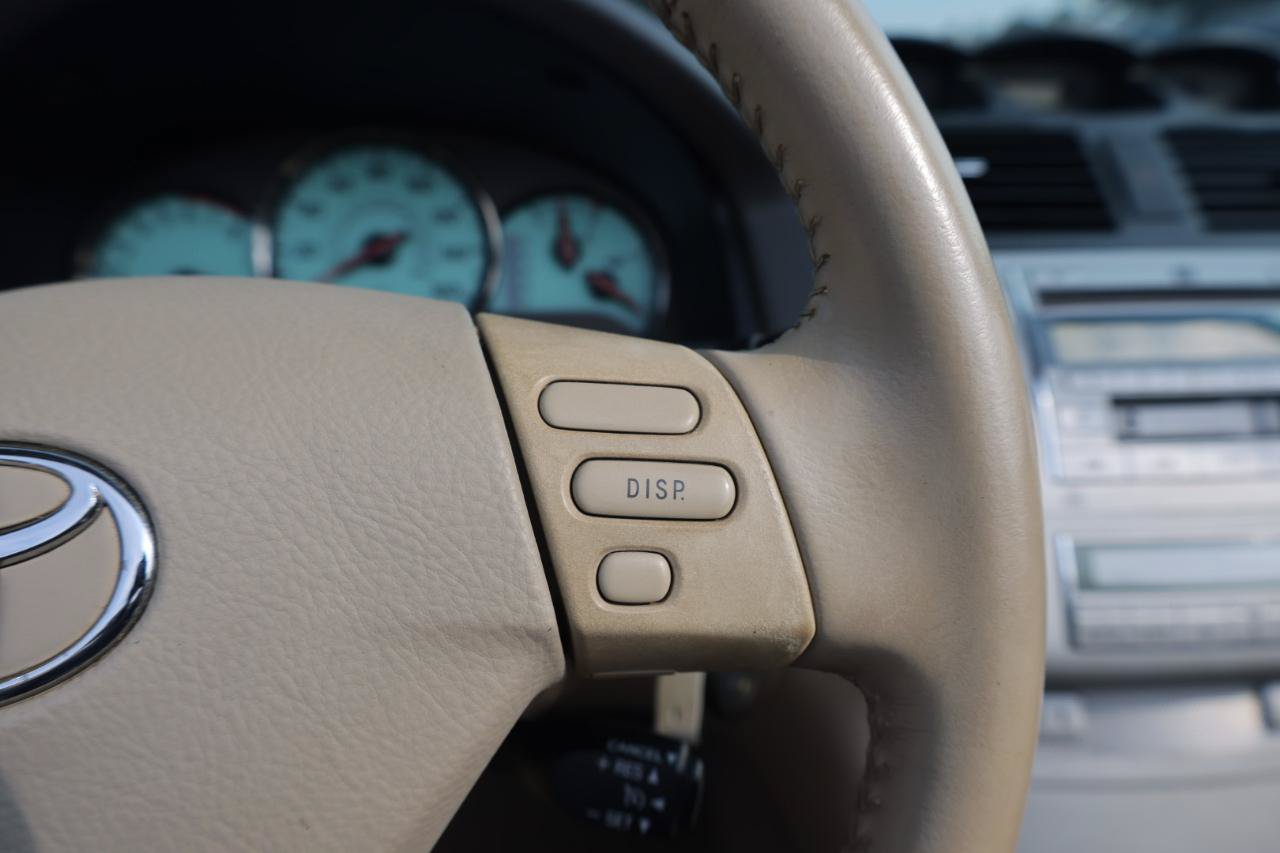 Used 2006 Toyota Solara SLE FWD image 26