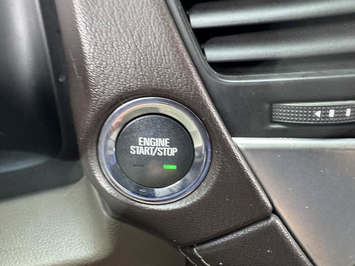 Used 2015 Chevrolet Tahoe LTZ image 32