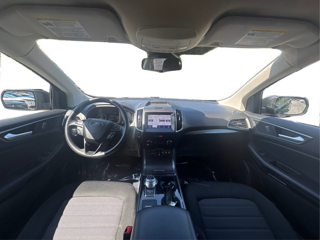 Used 2020 Ford Edge SE FWD image 32