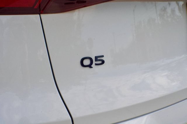Used 2025 Audi Q5 Prestige AWD/4WD image 12