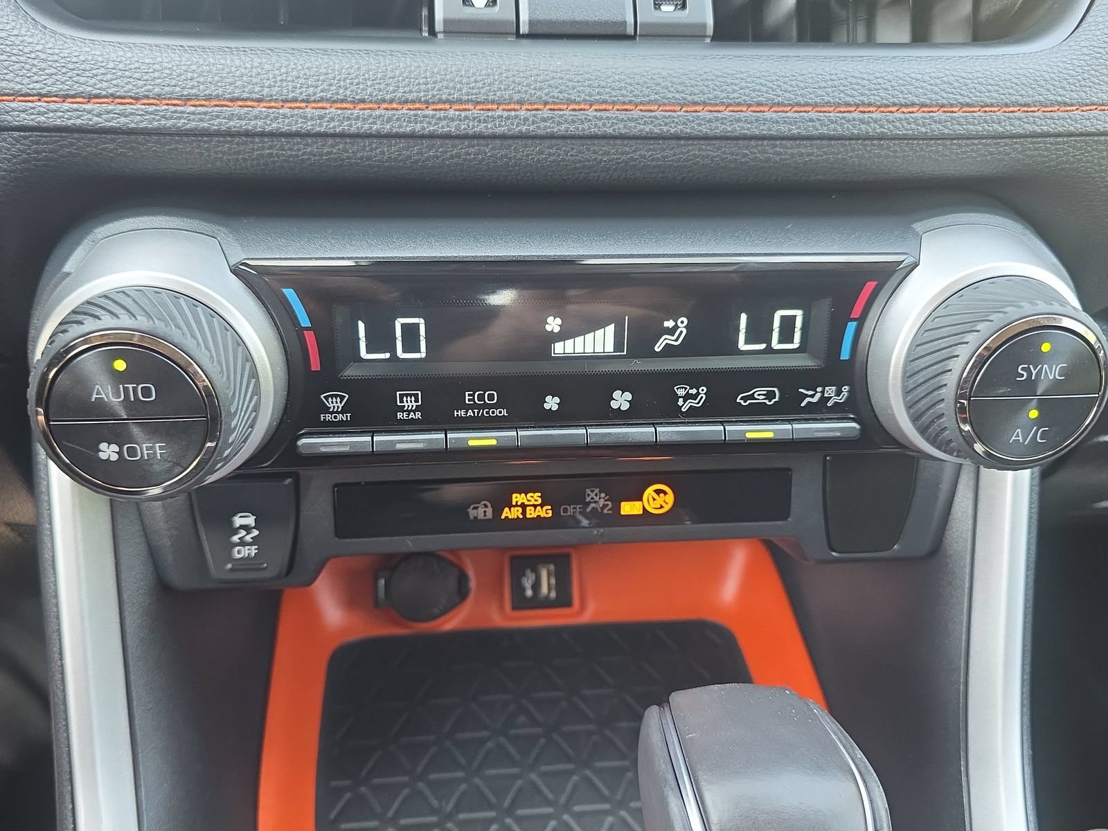 Used 2024 Toyota RAV4 Adventure AWD/4WD image 23