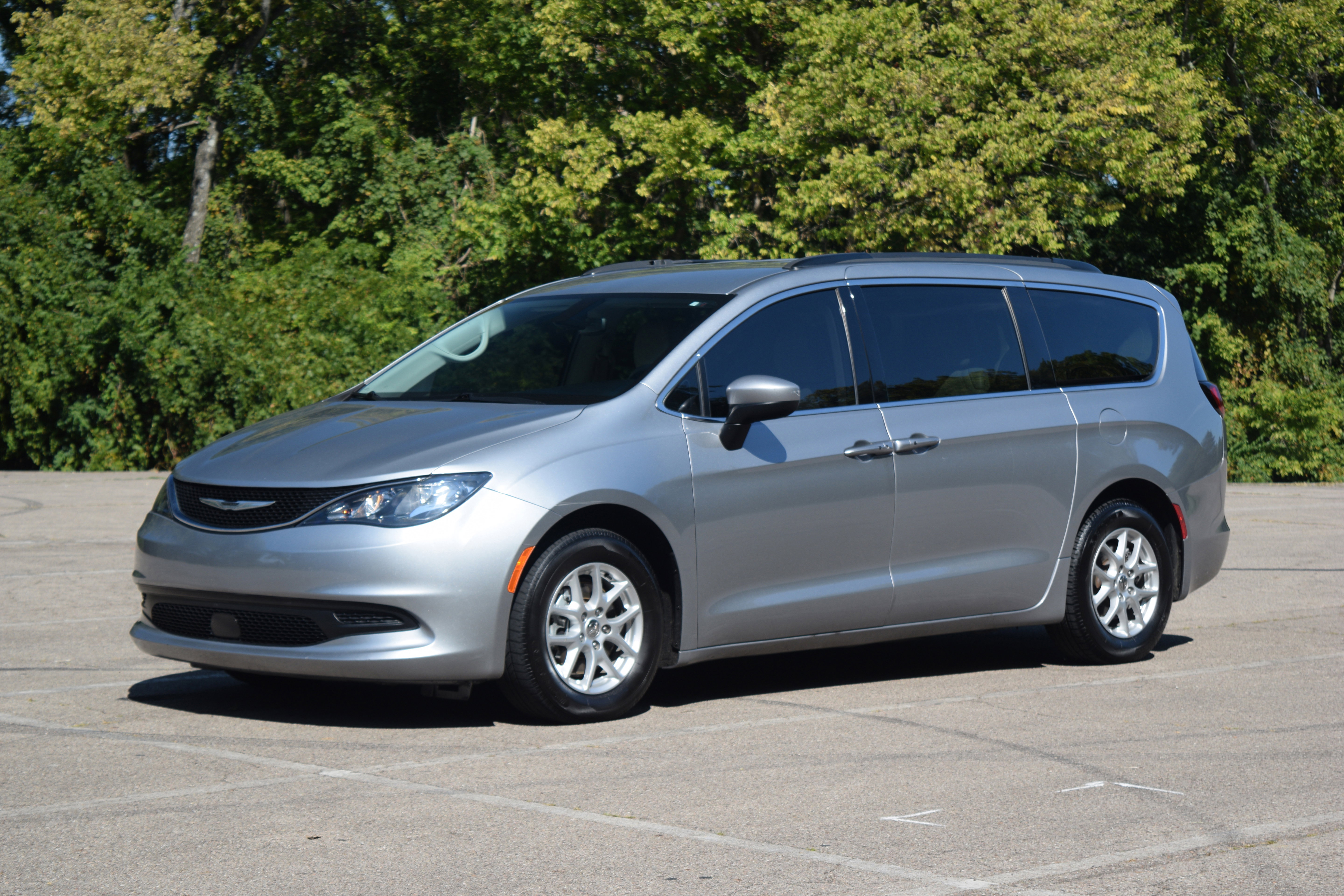 Used 2021 Chrysler Voyager Lxi image 23
