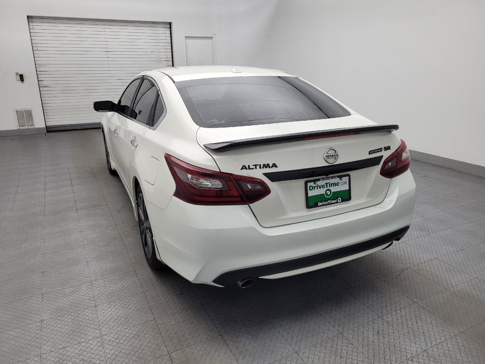 Used 2018 Nissan Altima 2.5 SR w/ SR Midnight Edition FWD image 6