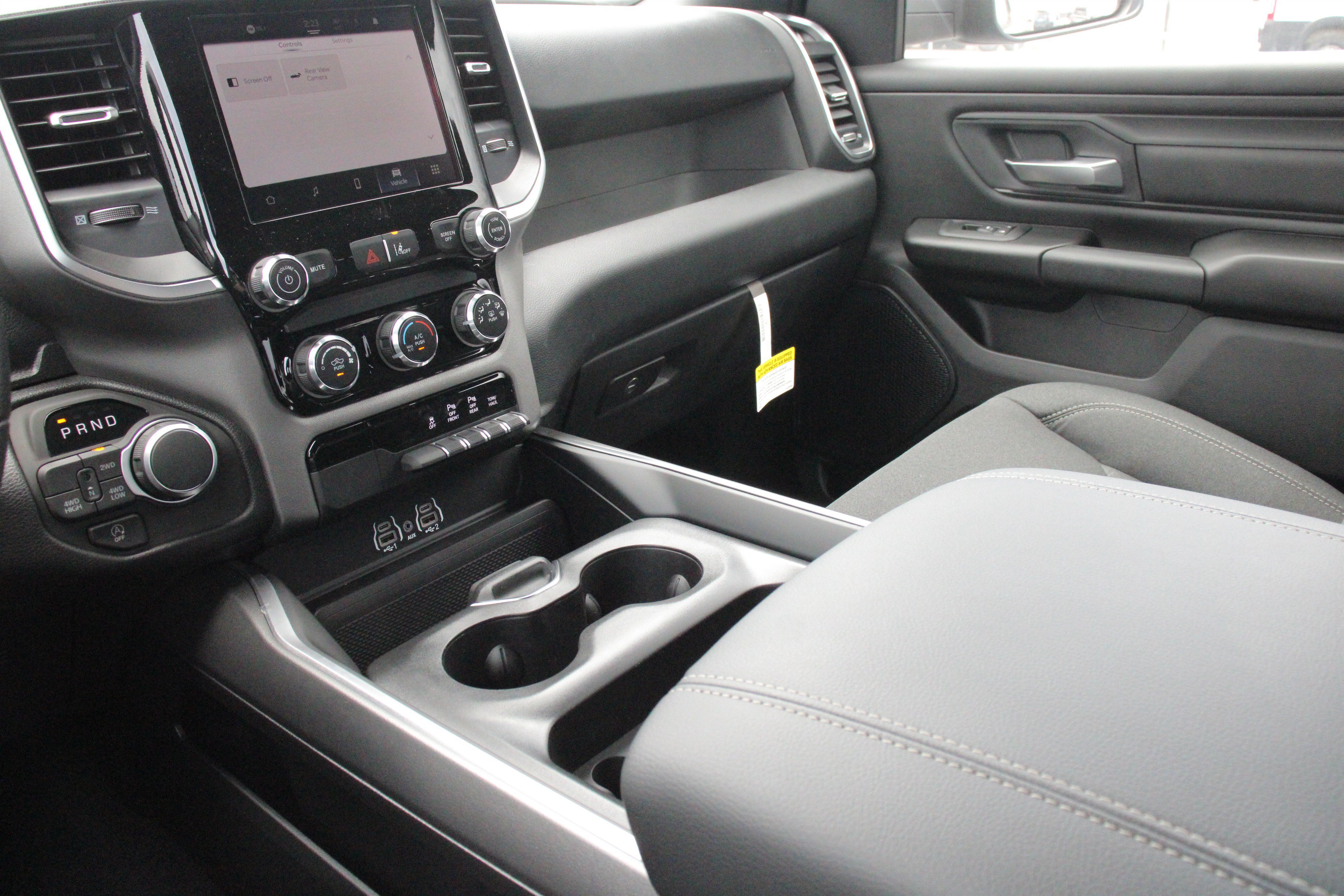 New 2026 RAM 1500 Express AWD/4WD image 19